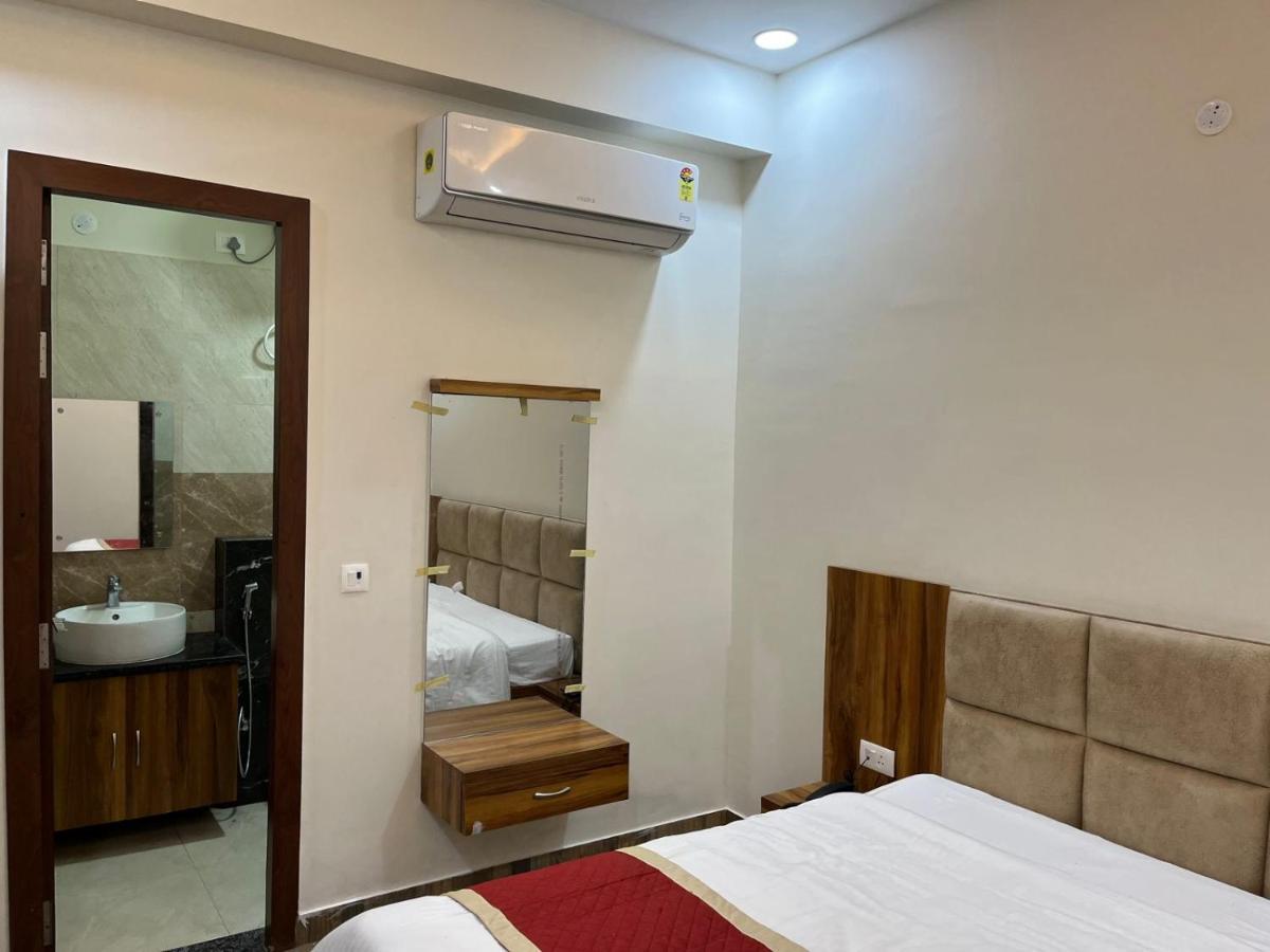 Hotel Taj Sarovar Agra  Εξωτερικό φωτογραφία