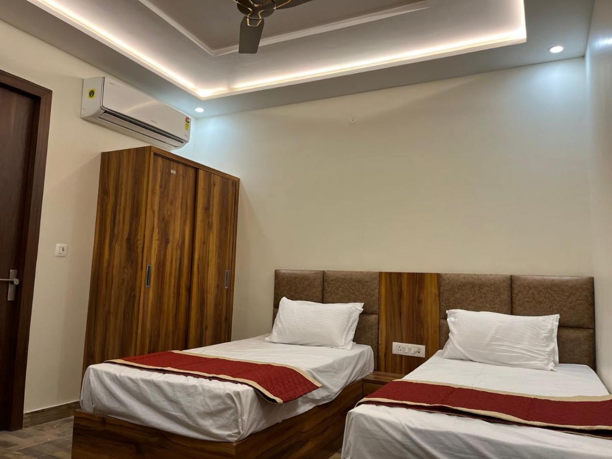 Hotel Taj Sarovar Agra  Εξωτερικό φωτογραφία